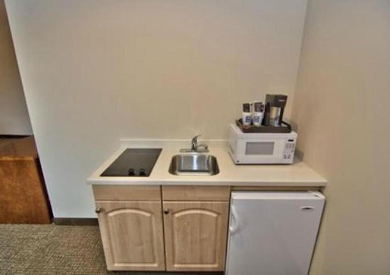Comfort Inn Apalachin - Binghamton W Route 17 Экстерьер фото