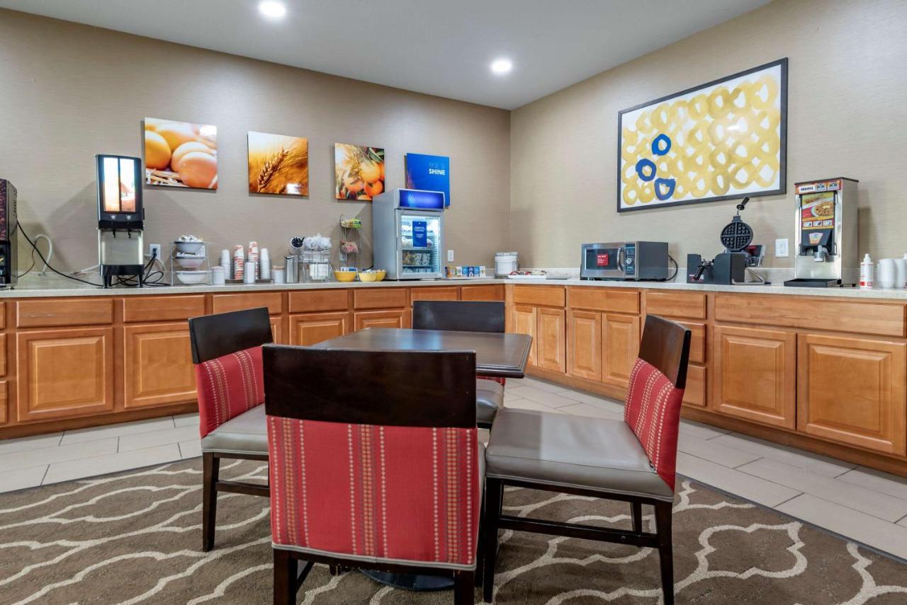 Comfort Inn Apalachin - Binghamton W Route 17 Экстерьер фото